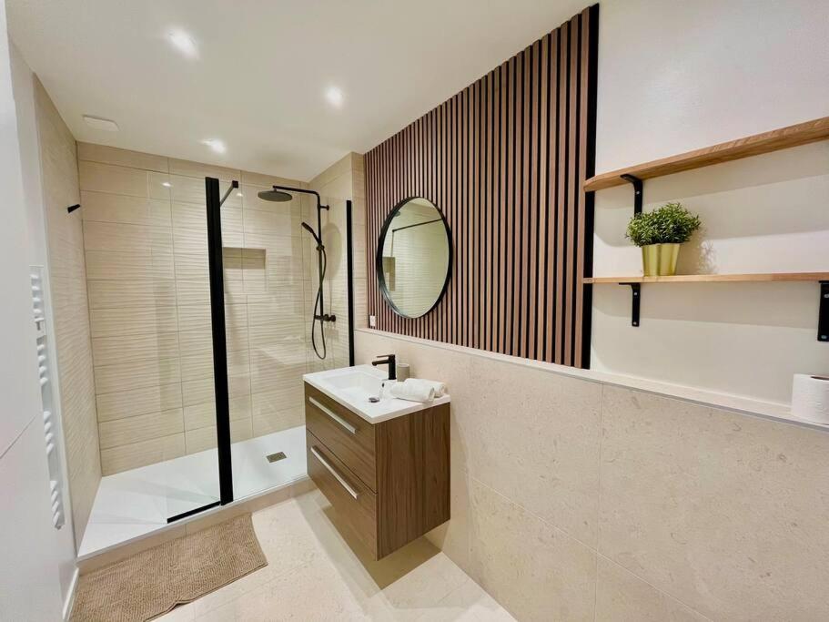 Apartment Florea Avec Du Charme Proche Gare Et Centre Reims